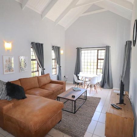 Carole'S Cottage Херманус Экстерьер фото