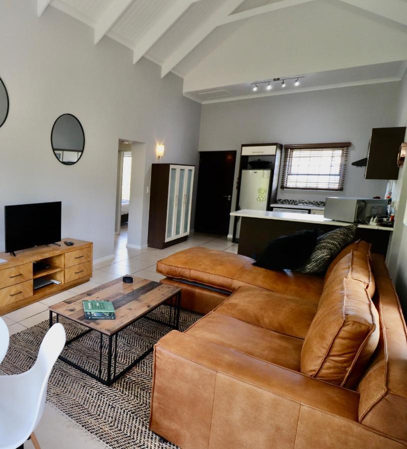 Carole'S Cottage Херманус Экстерьер фото